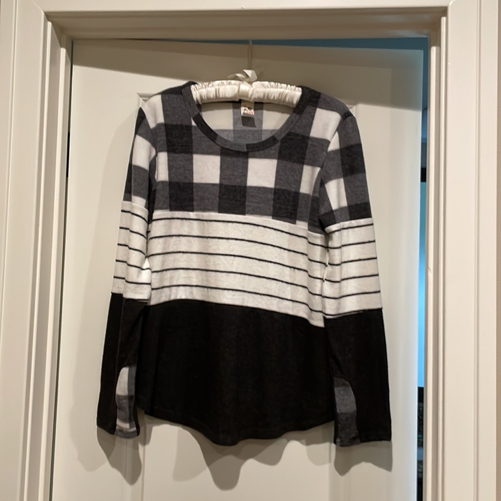 7th Ray Sweater - image 2